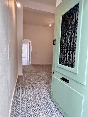 Kreta, Kritsa: Renovierte Wohnung mit Balkon zu verkaufen