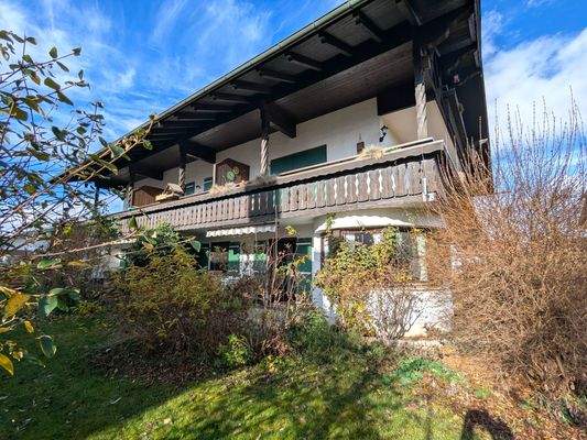 Südostansicht des charmanten Mehrfamilienhauses