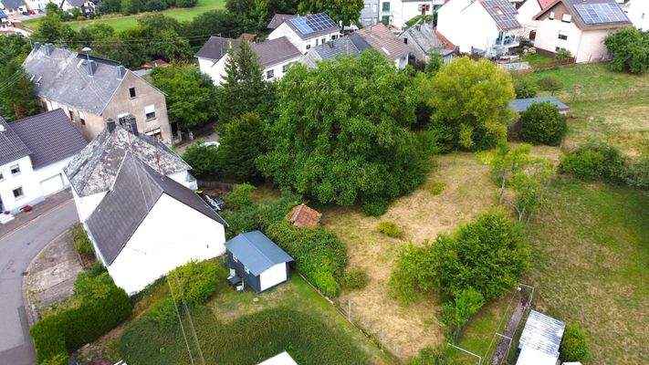 Grundstück, Seitenansicht