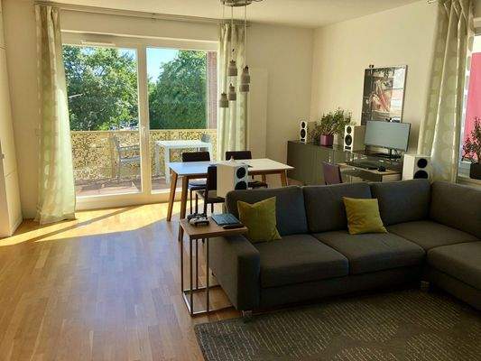 Wohnzimmer - Sommerblick