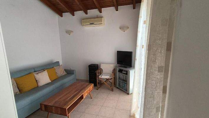 Kreta, Kolymvari: Charmantes Haus mit privatem Pool zu verkaufen