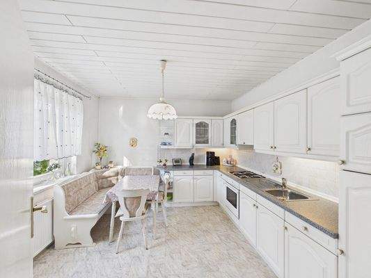 Küchen- und Essbereich