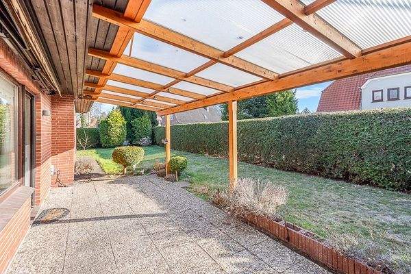 überdachte Terrasse