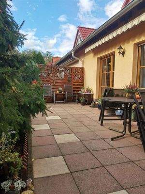 Terrasse am Wohnzimer.jpg