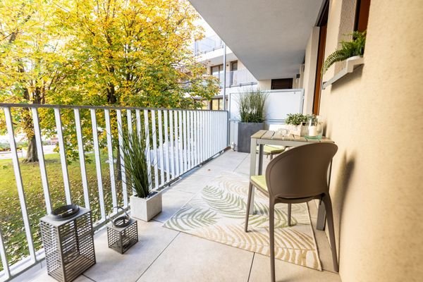Balkon (Möblierungsbeispiel)