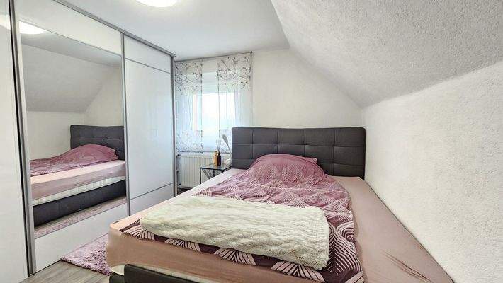 Schlafzimmer 2 - OG  - Haus - Baldramsdorf  - kaufen