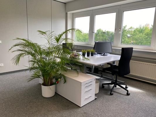 Büro 1