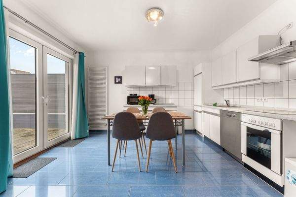 Küche mit Essbereich