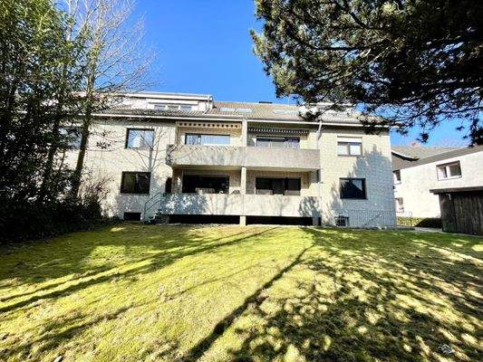 Gartenansicht und Balkone