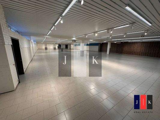 Halle Innenansicht 1