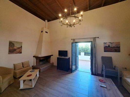 Kreta, Douliana: Elegante Maisonette-Wohnung mit Gemeinschaftspool zu verkaufen