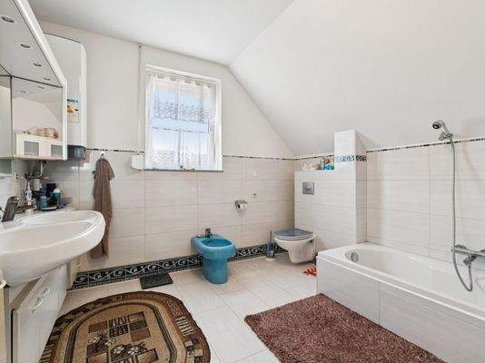 Badezimmer Dachgeschoss