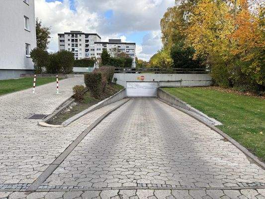Tiefgaragenausfahrt