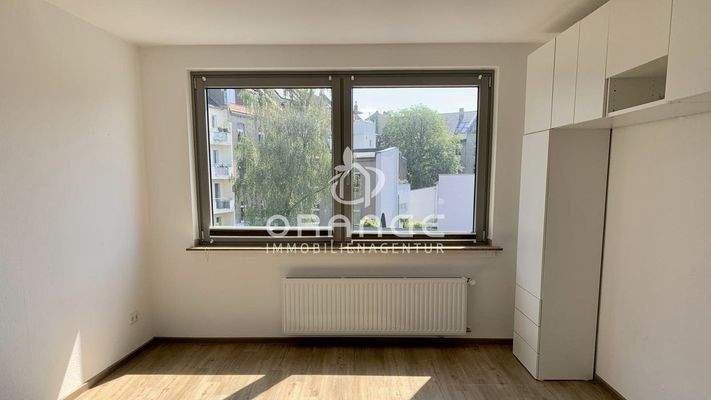 Apartment_10_teilmöbliert