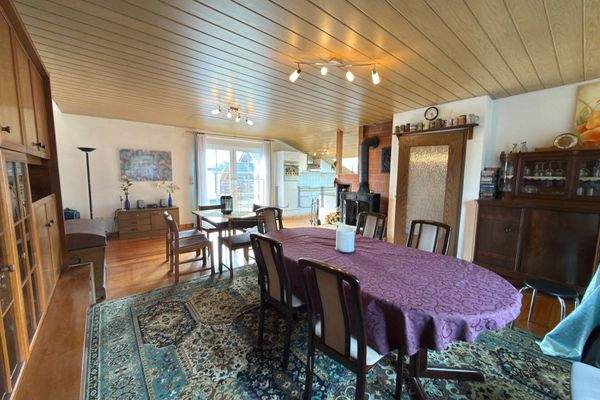 Offener Wohn- und Essbereich