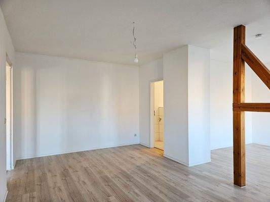 Wohnbereich, Bad.jpg