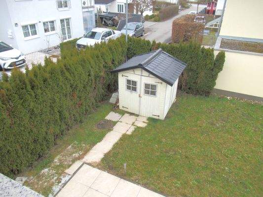 Blick aus das Gerätehäuschen