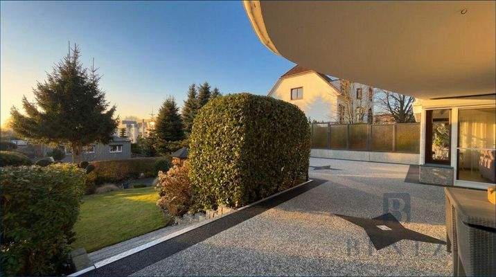 Genießen Sie die Sonne auf Ihrer neuen Terrasse