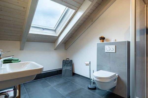 Badezimmer OG Ansicht 1