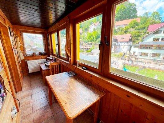 große, beheizte Veranda 