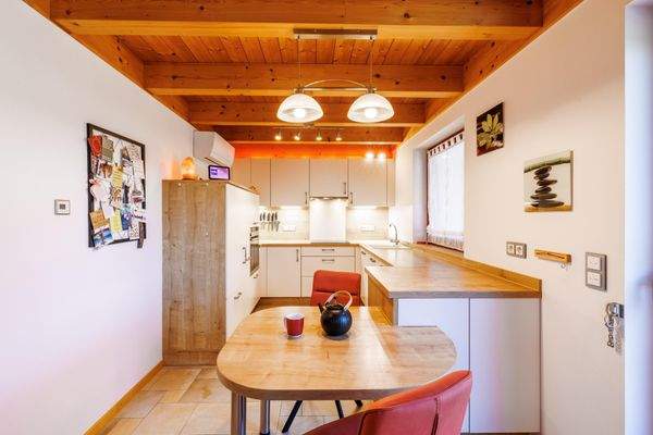 Küche mit Essbereich