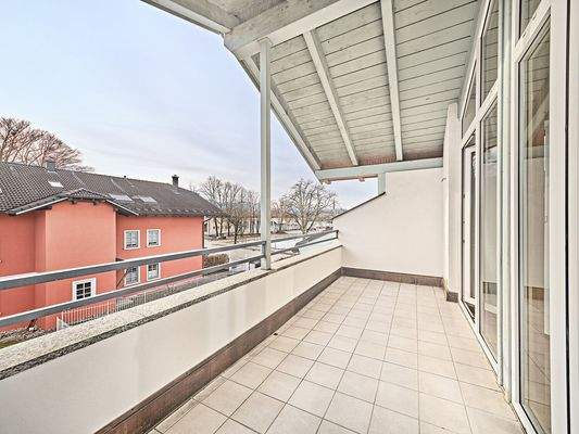 Überdachter Südbalkon