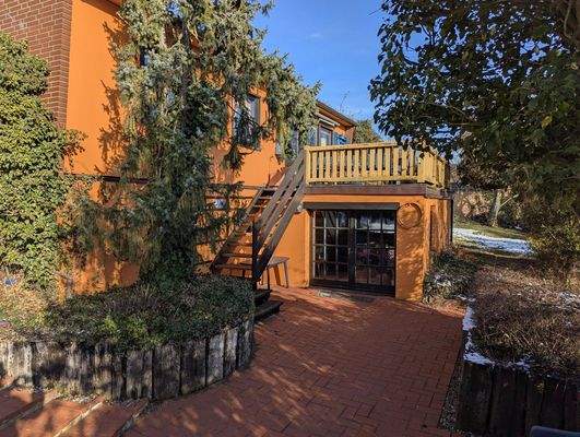 "Partyraum" und Terasse