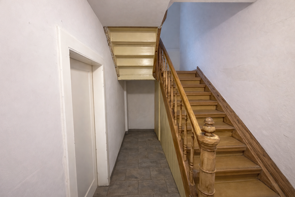 Treppenhaus der Wohneinheiten