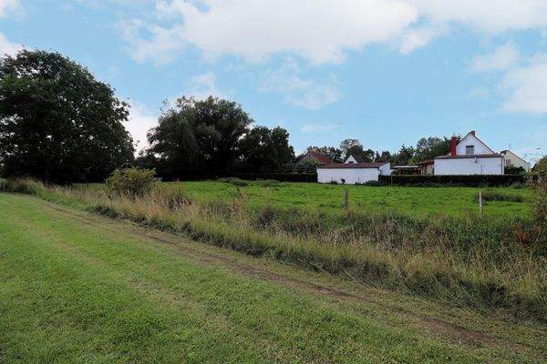 Grundstück Seitenansicht