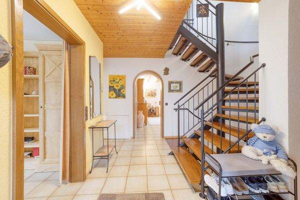 EG: Diele und Treppenhaus