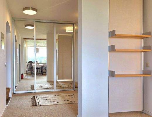 Schiebetürschrank 1