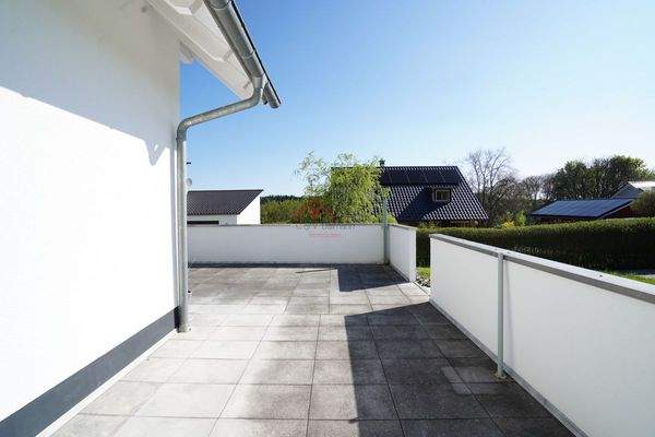 Terrasse von der Küche 