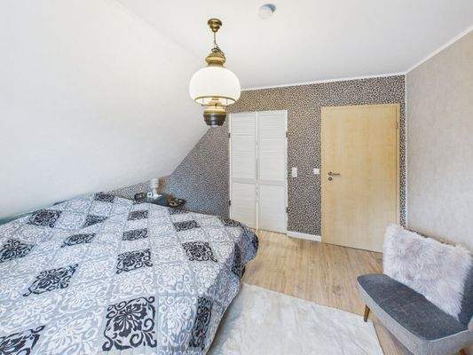 CAM03784G0-PR0091-STILL035