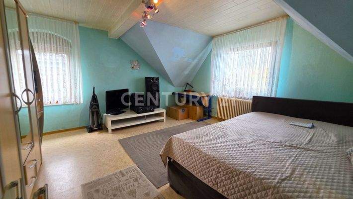 Eltern- Schlafzimmer im OG