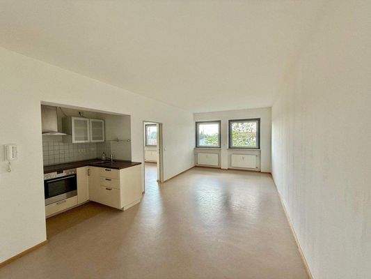 Attraktives Wohnen und Essen vor Renovierung