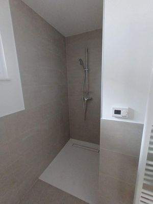 Bad 1 Walk-In-Dusche