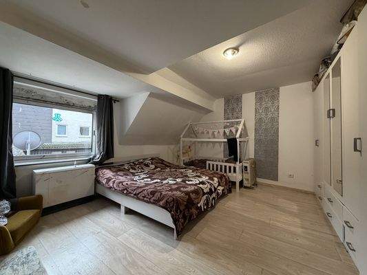 Schlafzimmer DG Haus rechts