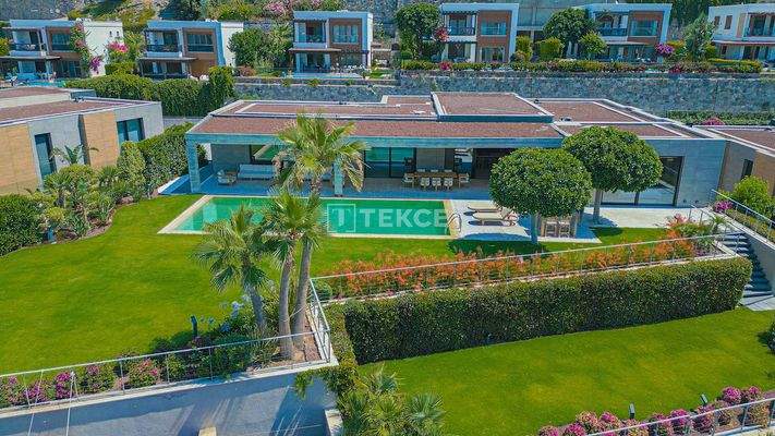 Unique Villa with Panoramic Sea View in a Beach Complex in Yalıkavak