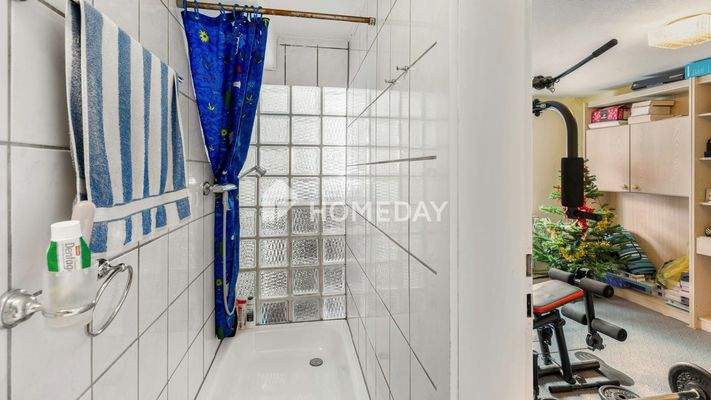 1. OG Badezimmer 1 1