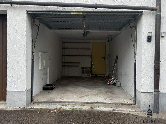 Garage mit Hauszugang