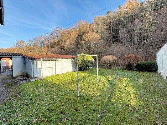 der Garten hinterm Haus