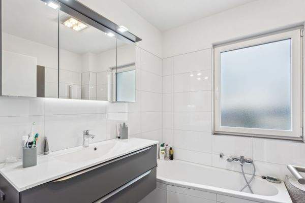 MODERNE TAGESLICHTBÄDER