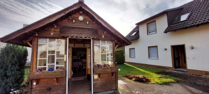 Kleine Partyhütte