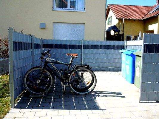 Abstellplatz Fahrräder.JPG