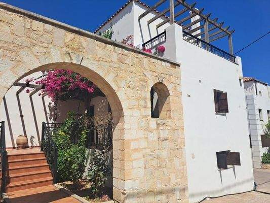 Kreta, Douliana: Schöne Maisonette mit Gemeinschaftspool zu verkaufen