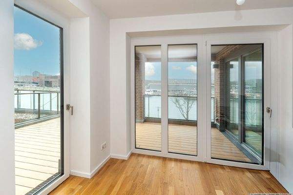 Wohnbereich Blickrichtung Wasser