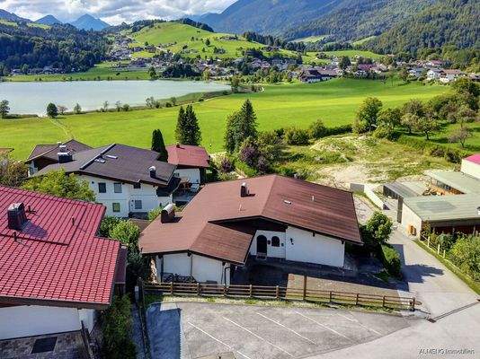 Sonniges Einfamilienhaus mit See- und Pendlingblick (4)