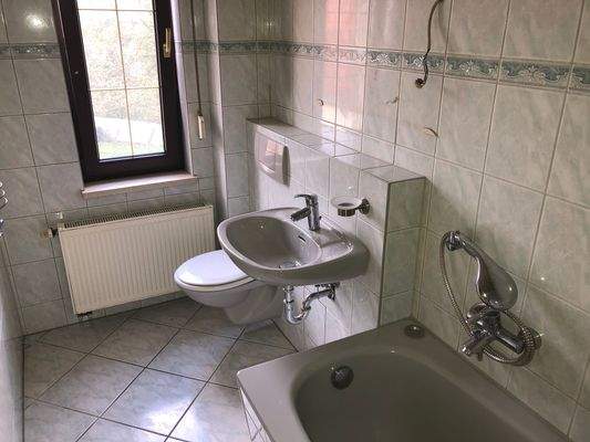 Badezimmer mit Wanne