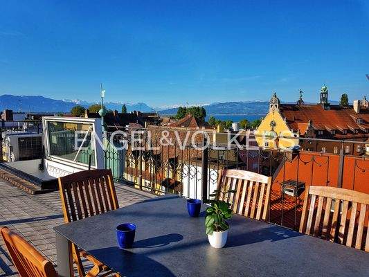 Imposante Dachterrasse mit Seesicht