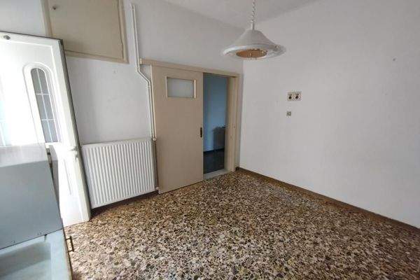 Kreta, Vamvakopoulo: Charmantes Haus in ruhiger Lage nahe der Stadt zu verkaufen